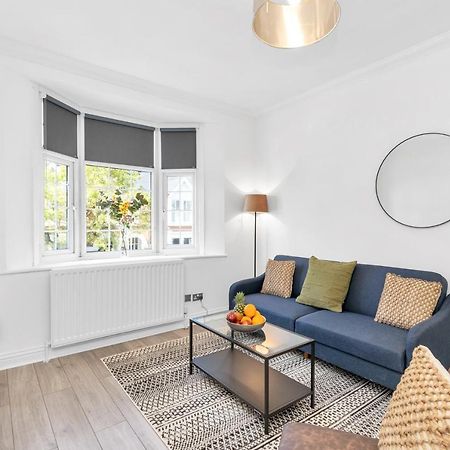 Modern Two Bedroom Apartment With Free Parking! Londra Dış mekan fotoğraf