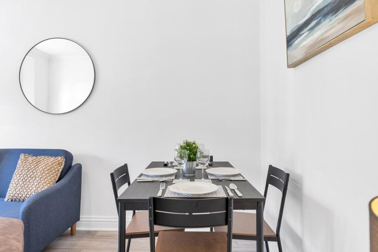 Modern Two Bedroom Apartment With Free Parking! Londra Dış mekan fotoğraf
